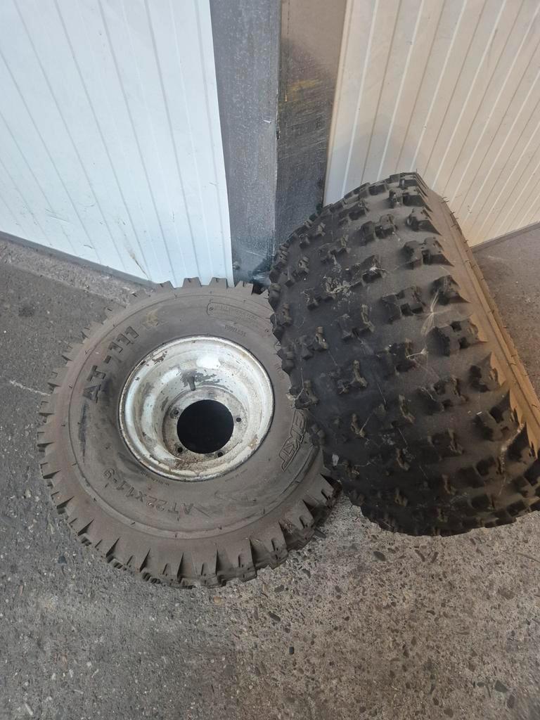 AT22x11-9 AT-111 band met velg, Ophalen