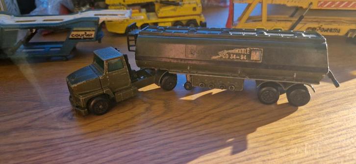 Matchbox Superkings Army Brandstof Tanker 1973 Ford LTS, Hobby en Vrije tijd, Modelbouw | Auto's en Voertuigen, Ophalen of Verzenden