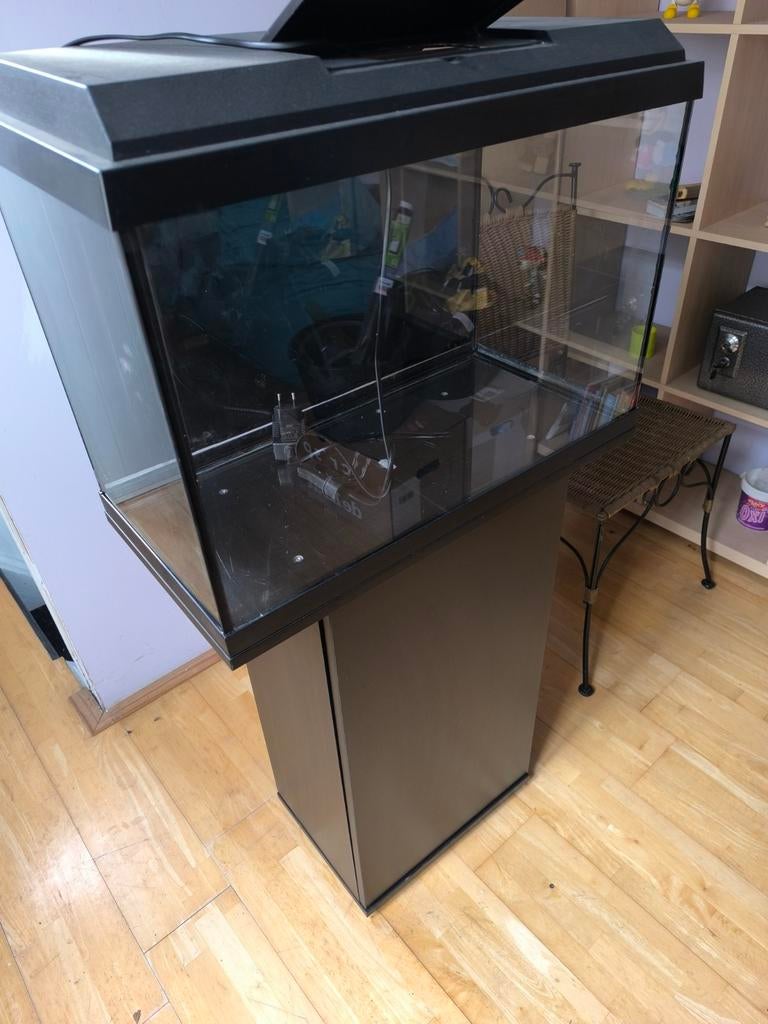 Juwel aquarium met opbergmeubel, compleet., Dieren en Toebehoren, Vissen | Aquaria en Toebehoren, Ophalen, Gebruikt, Aquariummeubel