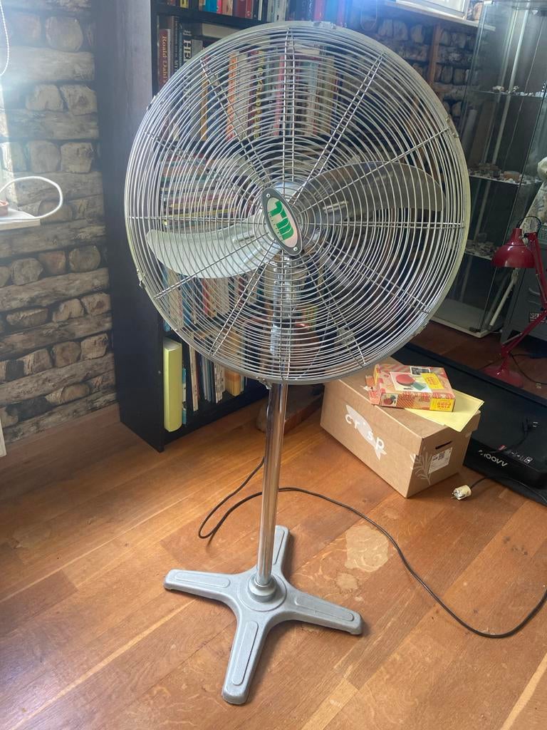 Vintage ventilator, Ophalen, Zo goed als nieuw, Statiefventilator