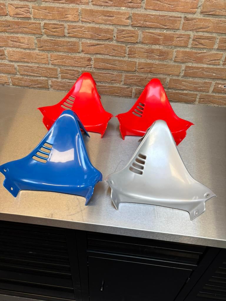 Aprilia RS 50 kuipdeel mudguard modder vervanger, Fietsen en Brommers, Ophalen of Verzenden, Nieuw, Kap