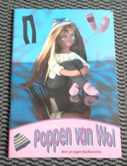 Poppen van wol breiboek - poppen en poppenkleertjes breien, Boeken, Hobby en Vrije tijd, Zo goed als nieuw, Breien en Haken, Verzenden