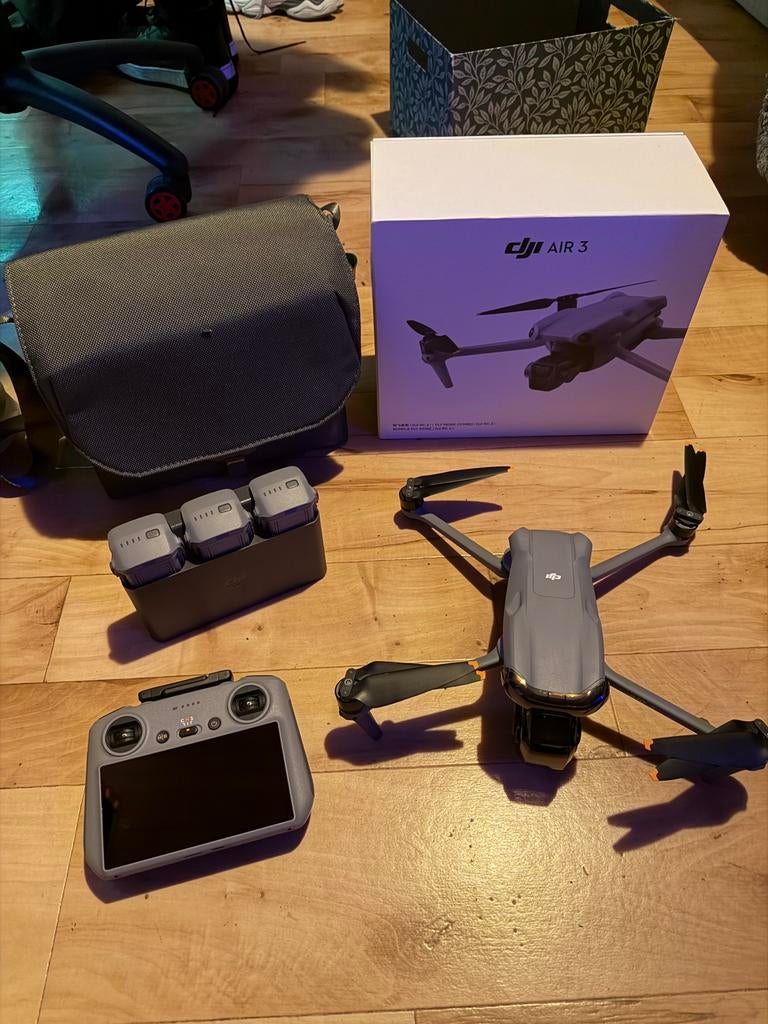 Dji air 3 fly more combo + smart controller, 30 tot 45 minuten, Ophalen of Verzenden, Zo goed als nieuw, DJI