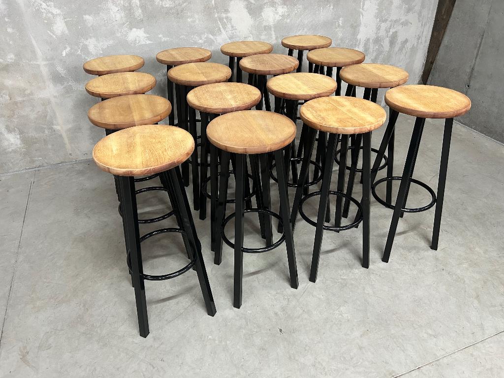 Barkrukken Met Houten Zitting Hufterproof, Huis en Inrichting, Barkrukken, Ophalen, 5 krukken of meer, 60 tot 90 cm, Nieuw