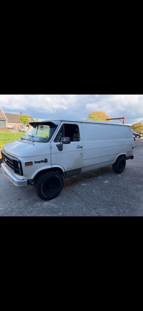 Chevy van 1981 lpg 230 liter cargo lowtop, Automaat, Achterwielaandrijving, Chevrolet, Leder en Stof