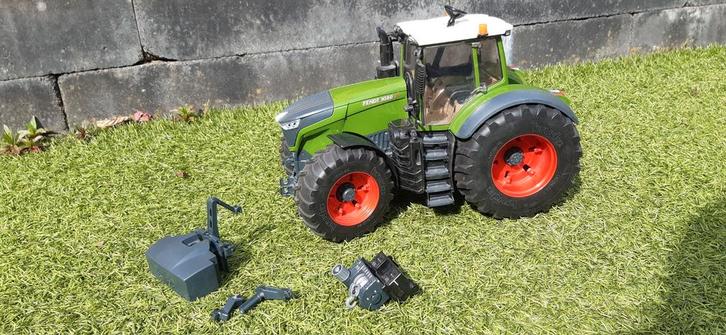 Bruder trekker 1050, Kinderen en Baby's, Speelgoed | Speelgoedvoertuigen, Gebruikt, Ophalen