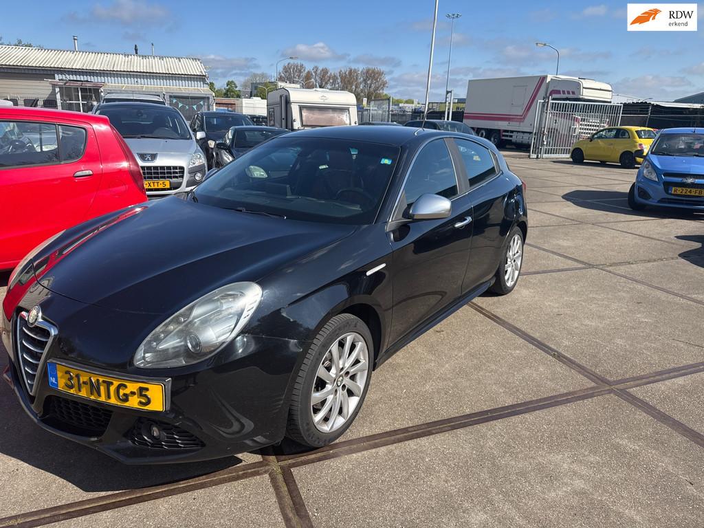 Alfa Romeo Giulietta 1.4 T Distinctive Inruil mogelijk, Euro 5, Gebruikt, 4 cilinders, Zwart