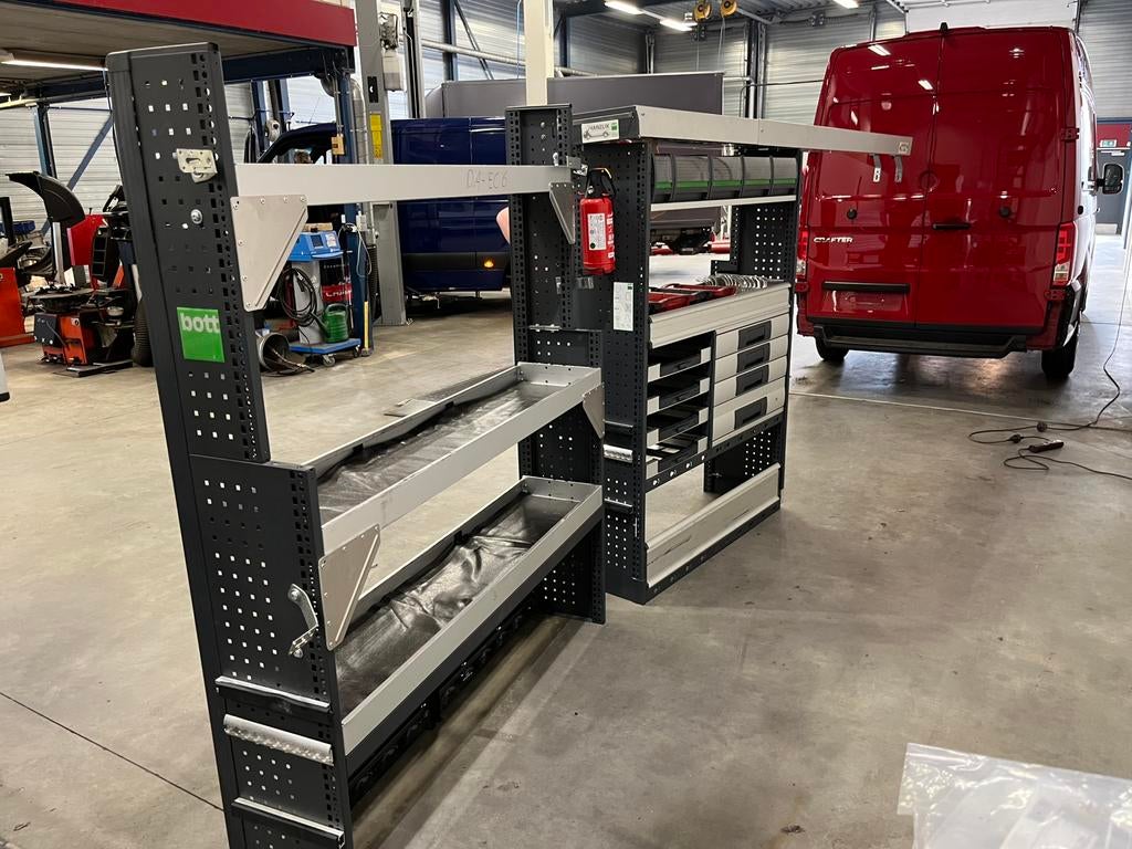 Bott bedrijfswageninrichting, Auto diversen, Ophalen, Zo goed als nieuw
