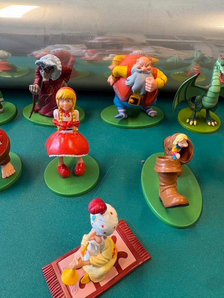 Efteling Sprookjesfiguren Collectie - 8 Beeldjes, Verzamelen, Efteling, Zo goed als nieuw, Beeldje of Poppetje, Ophalen of Verzenden
