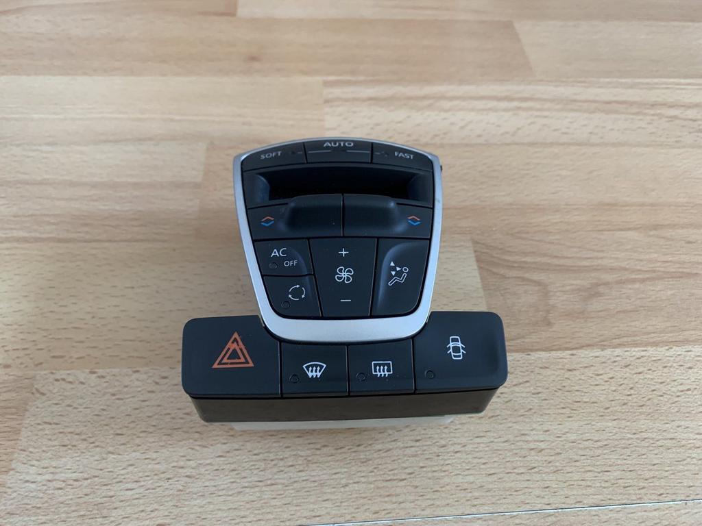 kachelpaneel renault laguna III 2007 tot 2015 gevarenlicht, Gebruikt, -, Renault, -