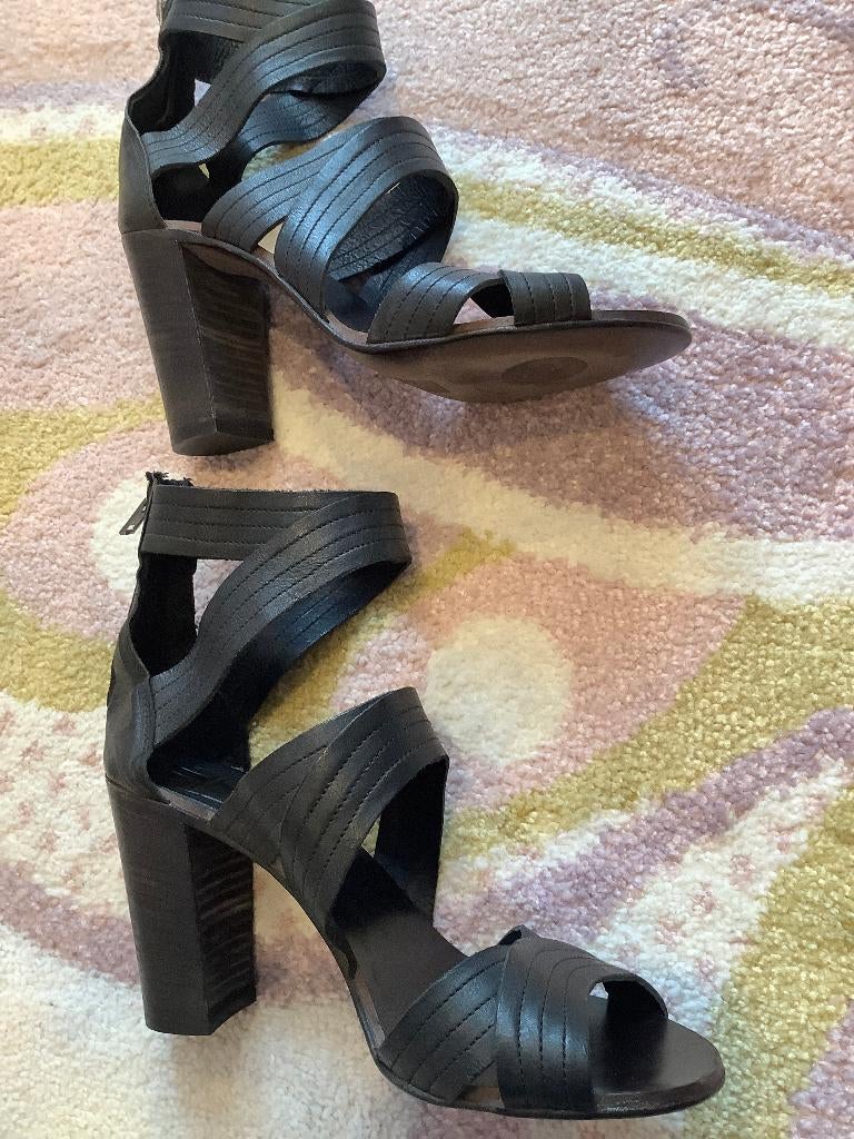 Super mooie hakken /pumps / schoenen van Pantanetti, 37., Kleding | Dames, Schoenen, Pumps, Zwart, Ophalen of Verzenden, Gedragen
