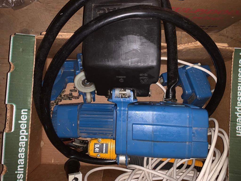 DEMAG elektrische takel op 220 Volt 0,4t 400 kg met loopkat, Doe-het-zelf en Verbouw, Lieren en Takels, Zo goed als nieuw, Elektrisch