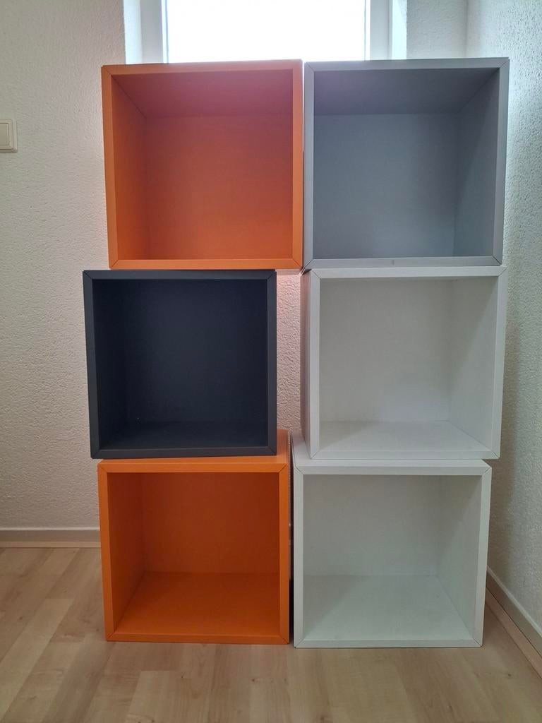 Set van 6 kubusvormige wandplanken in diverse kleuren, Huis en Inrichting, Kasten | Boekenkasten, Ophalen, Met plank(en), Gebruikt