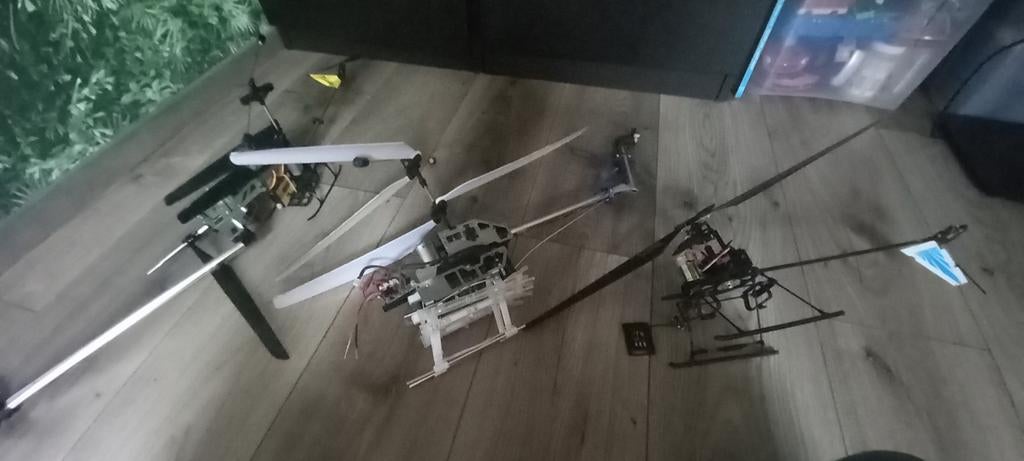 Kapotte RC helikopters, Ophalen, Gebruikt, Elektro