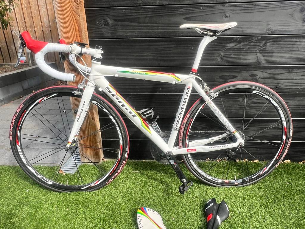 Unieke Segal Magnesium racefiets WK-kleuren, maat 54, Fietsen en Brommers, Fietsen | Racefietsen, Overige merken, Gebruikt, Heren