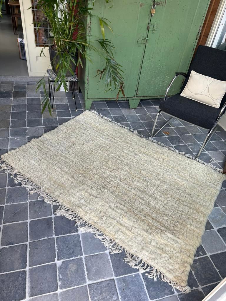 Vintage wollen vloerkleed van schapenvacht stroken., Ophalen, 100 tot 150 cm, 200 cm of meer, X