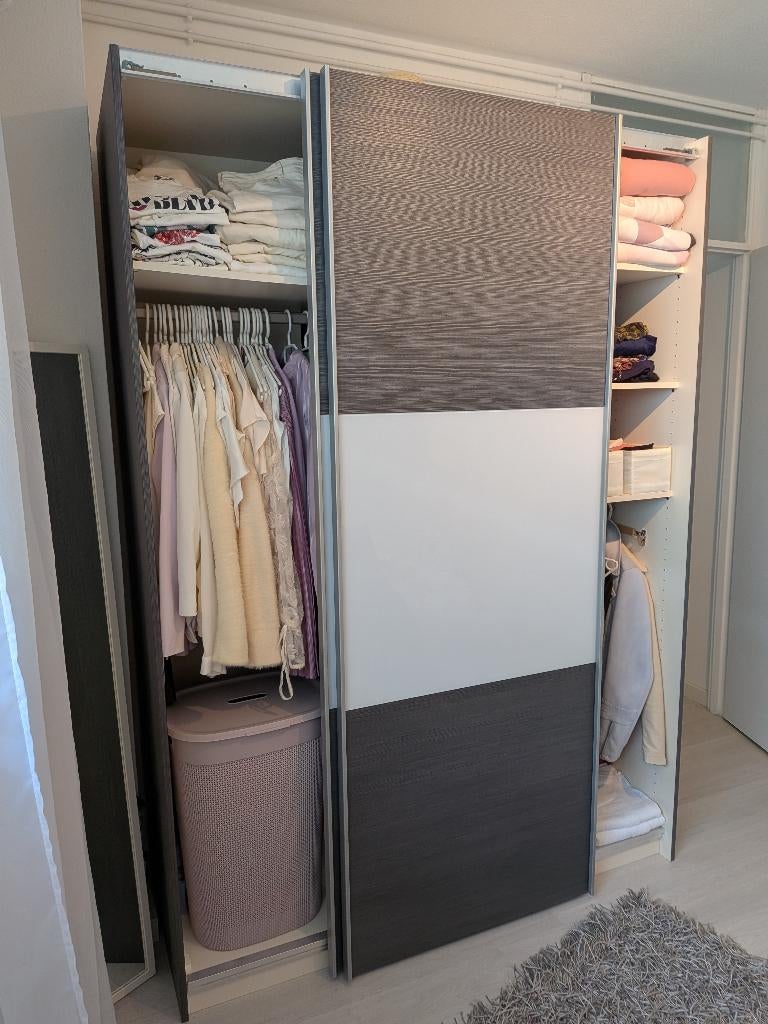 Kledingkast met schuifdeuren, Gebruikt, 150 tot 200 cm, Moderne, 50 tot 75 cm