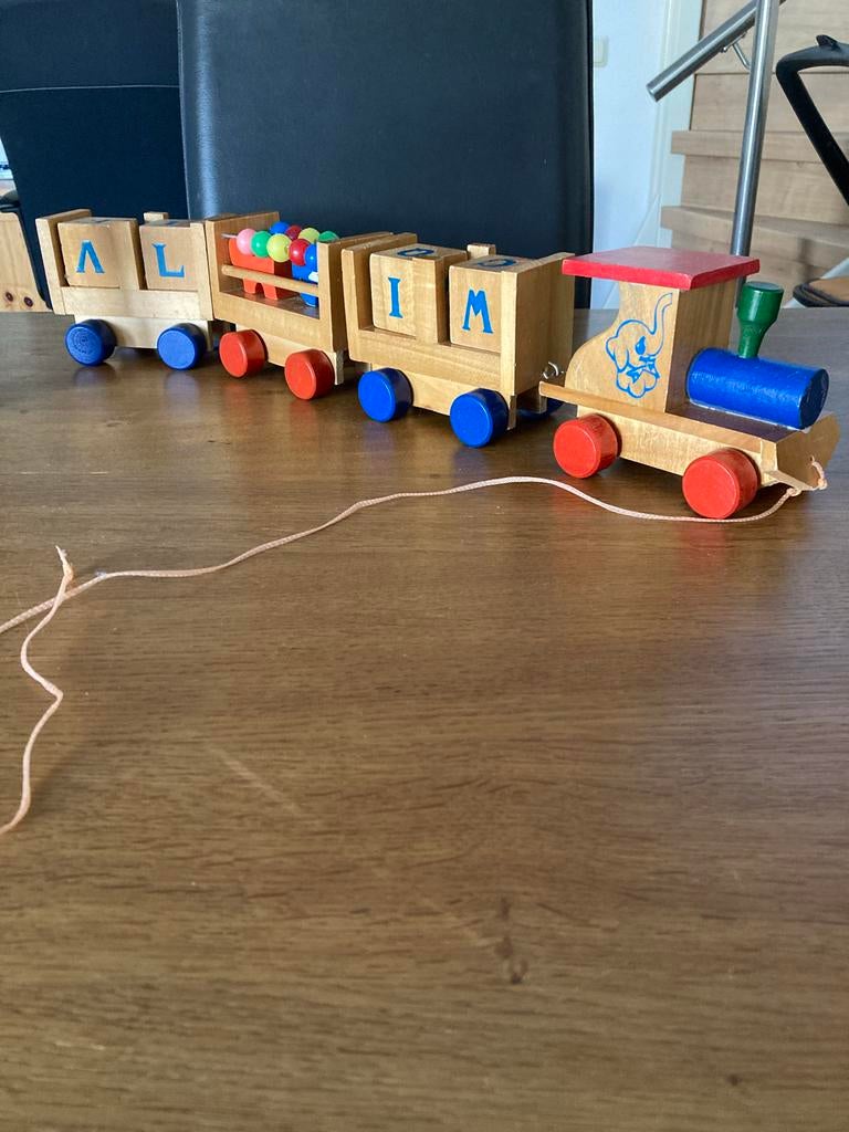 Houten trein met letters en houten pop, Ophalen of Verzenden, Gebruikt, Duw- of Trekspeelgoed