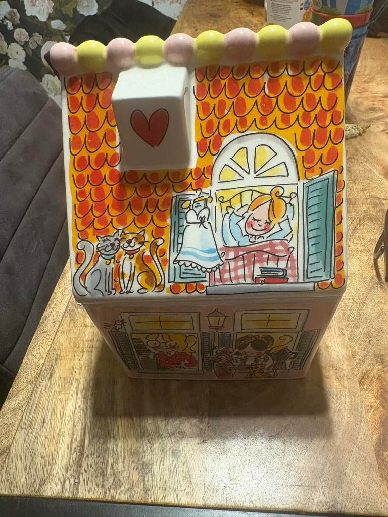 Blond Amsterdam Huis 'Girls Just Wanna Have Fun', Blond Amsterdam, Overige typen, Ophalen of Verzenden, Zo goed als nieuw