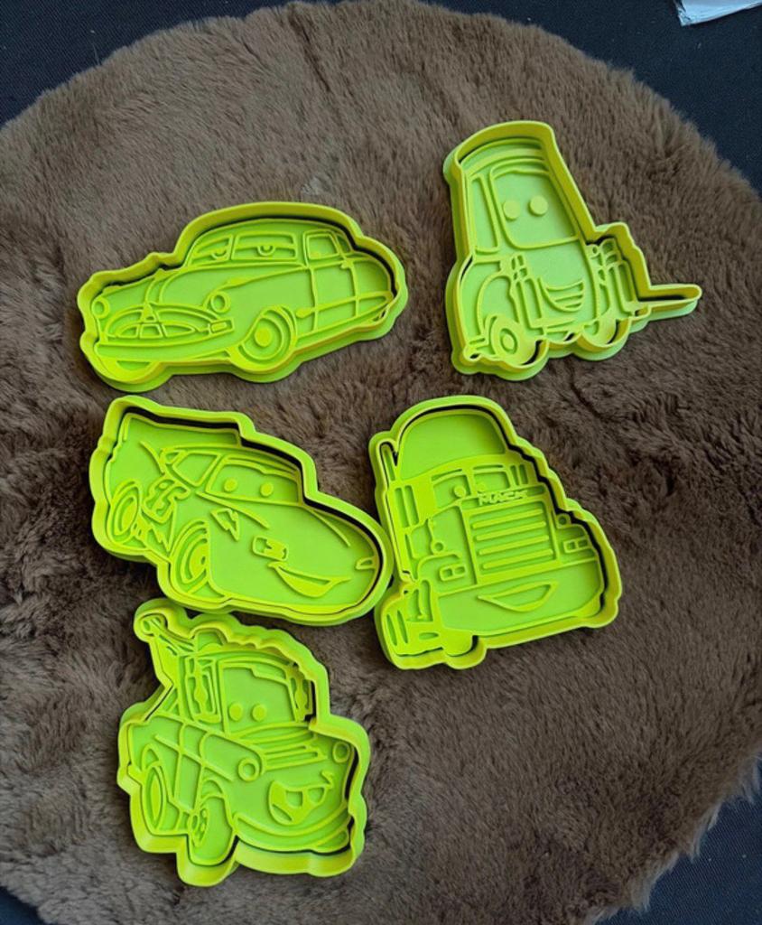 Koekvormpjes cars, Ophalen of Verzenden, Nieuw, Taarten, Bakvorm