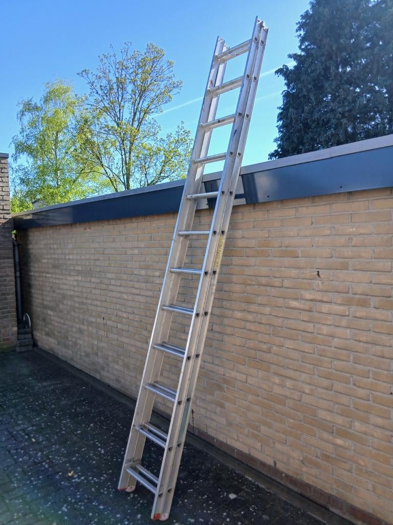 Altrex ladder te koop, Doe-het-zelf en Verbouw, Ladders en Trappen, Ophalen of Verzenden, 4 meter of meer
