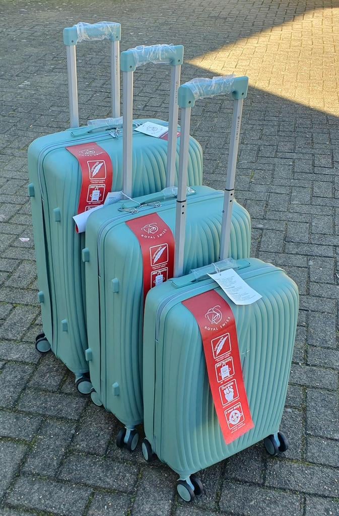 Diverse drie delige kofferset voor € 85 NIEUW, Wieltjes, Overige materialen, Koffers, Nieuw