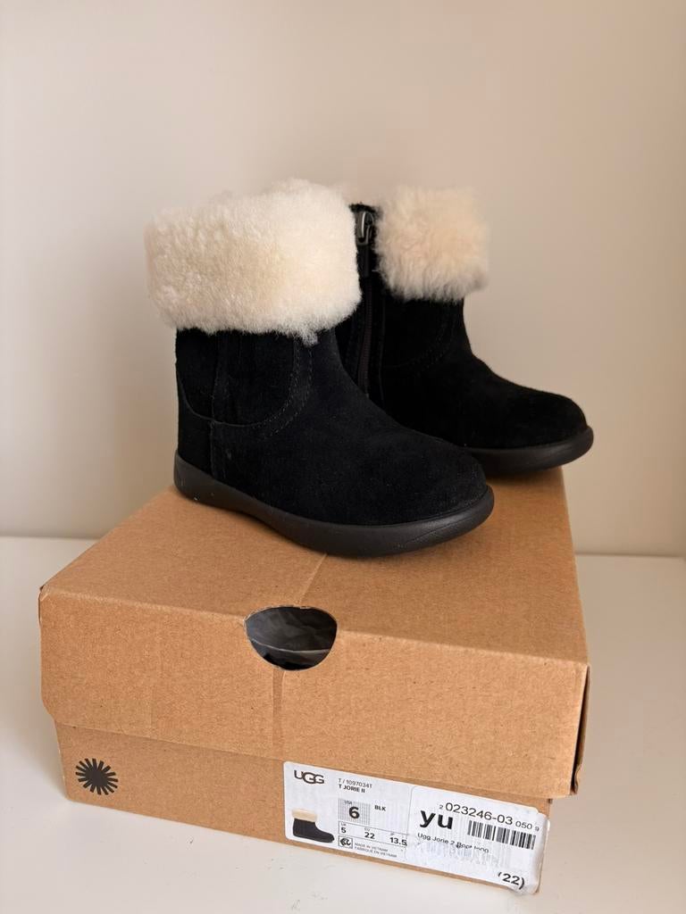 Originele uggs maat 22 UGG, Ophalen of Verzenden, Nieuw, Meisje, Laarsjes