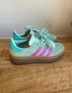 Adidas gazelle plateau sneakers 37 1/3, Kleding | Dames, Schoenen, Ophalen of Verzenden, Zo goed als nieuw, Wit, Sneakers of Gympen