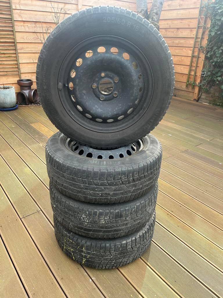 Continental winterbanden op stalen velg 205/60 R16, 6mm prof, Ophalen, Gebruikt