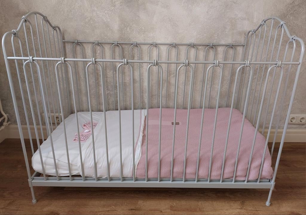 Smeedijzeren ledikantje Chantilly 60x120cm zilver grijs, Ophalen of Verzenden, Zo goed als nieuw, Ledikant