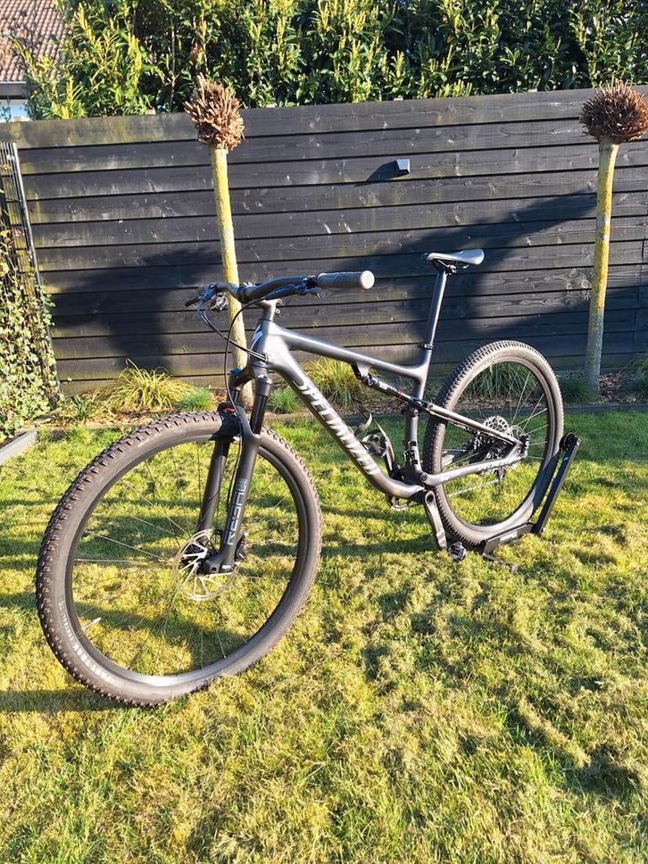 Te koop specialized epic brain 2023 maat l, Fietsen en Brommers, Fietsen | Mountainbikes en ATB, Overige merken, Fully, Ophalen of Verzenden