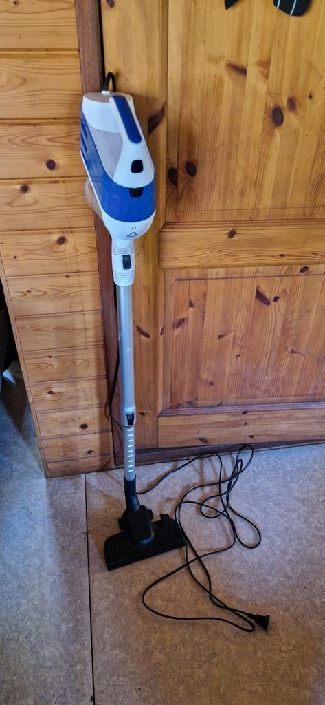 Steelstofzuiger van Aldi (met snoer), Witgoed en Apparatuur, Ophalen, Zo goed als nieuw, Reservoir, Stofzuiger