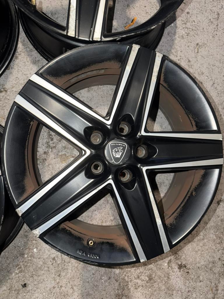 17 inch VAG velgen, Auto diversen, Wieldoppen, Ophalen of Verzenden, Zo goed als nieuw