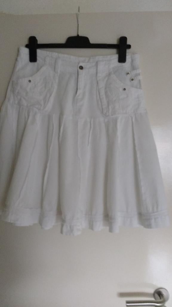 Leuke witte rok, Kleding | Dames, Rokken, Maat 38/40 (M), Wit, Ophalen of Verzenden, Zo goed als nieuw