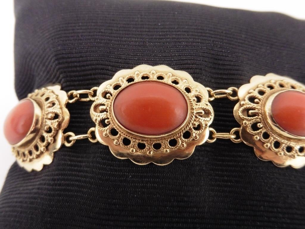 Gouden armband met bloedkoraal                           G21, Gebruikt, ., Ophalen of Verzenden, .