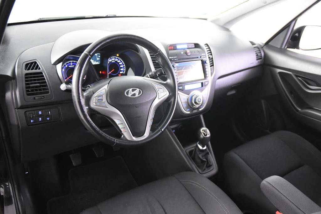 Hyundai ix20 1.4i i-Vision *Navigatie*Panoramadak*Camera*, Voorwielaandrijving, Euro 5, Stof, Gebruikt