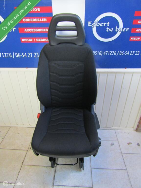 bestuurders Stoel iveco daily zwart met verstellingen zgan, Auto-onderdelen, Interieur en Bekleding, Gebruikt, Iveco, Ophalen of Verzenden