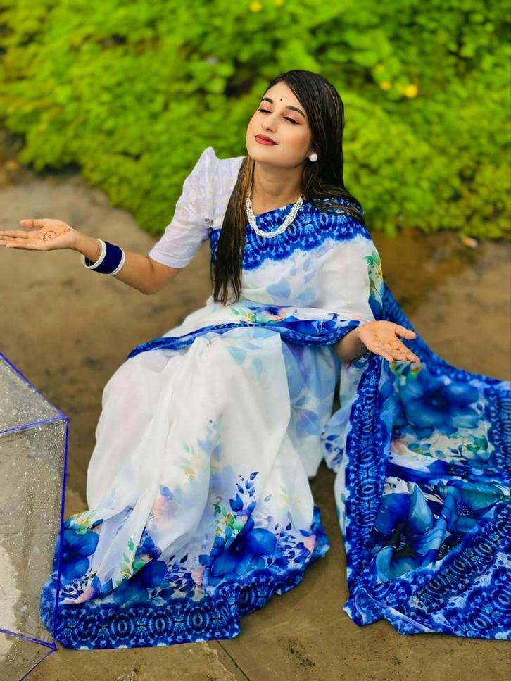 Prachtige Indiase zijden sari - 6 *1.5 meter, Kleding | Dames, Overige Dameskleding, Nieuw, Ophalen of Verzenden