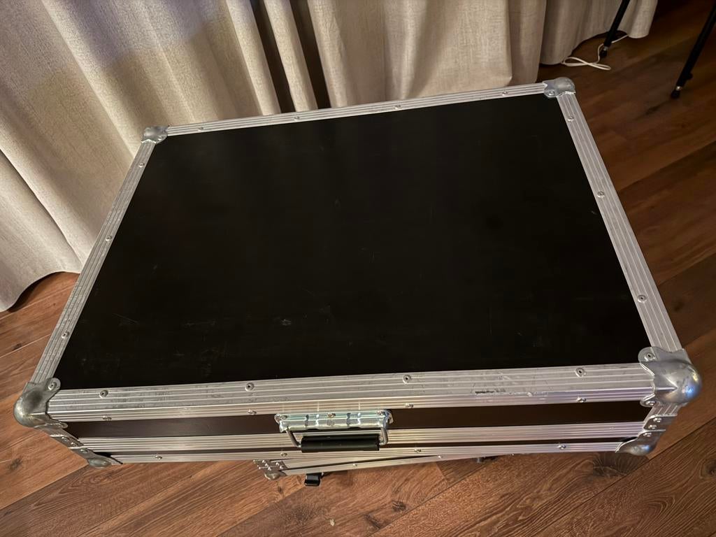 Denon prime 4 in flightcase, is als nieuw, Ophalen, Zo goed als nieuw, Dj-set, Denon