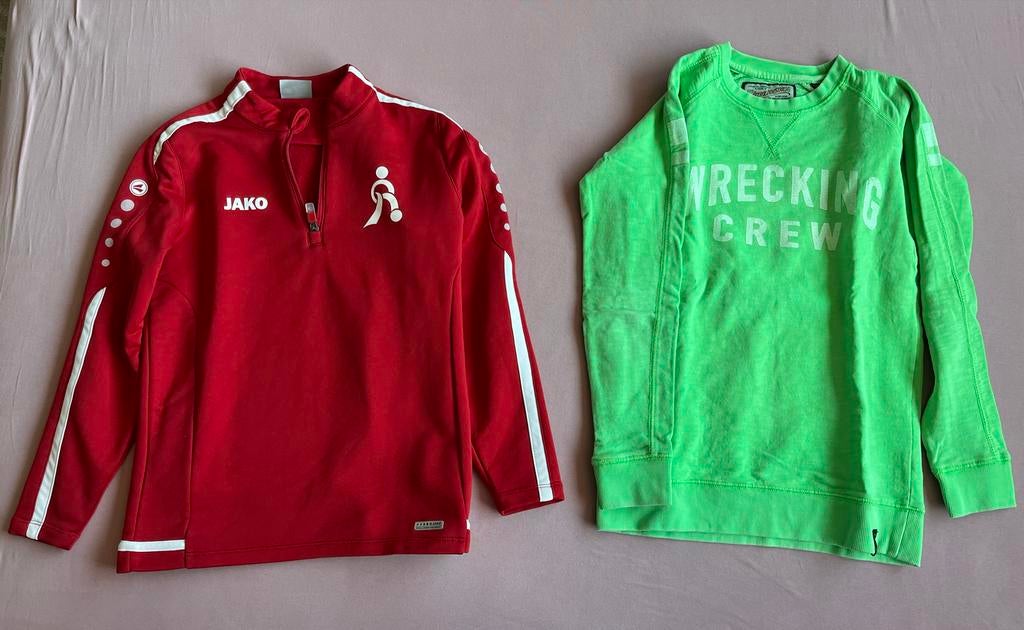 2 truien maat 140 - Jako en Wrecking Crew, Ophalen of Verzenden, Gebruikt, Jongen, Trui of Vest