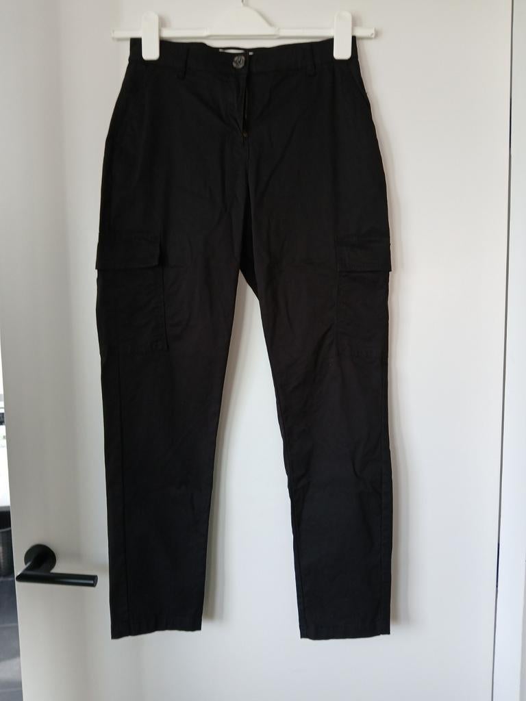 Te koop cargo broek jdy, Kleding | Dames, Broeken en Pantalons, Ophalen, Zwart, Zo goed als nieuw, Maat 34 (XS) of kleiner