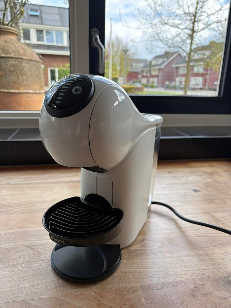 Nescafe dolce gusto genio krups koffie apparaat /machine, Ophalen of Verzenden, Zo goed als nieuw, Koffiemachine