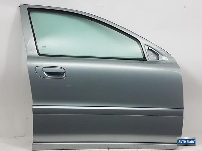 Portier 4Deurs rechts-voor van een Volvo V70 (477), Gebruikt, -, Deur, -