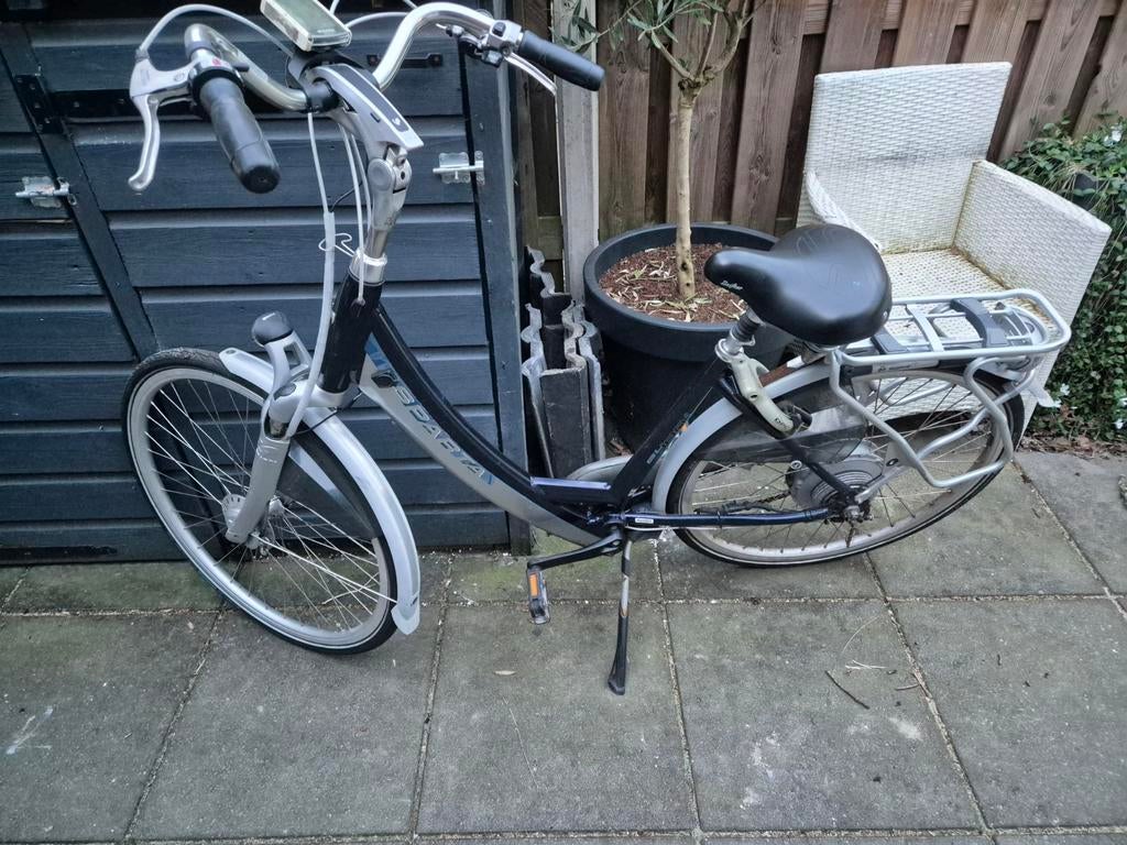 Te koop een elektrische damesfiets   met goede accu, Ophalen, Sparta, Gebruikt, 47 tot 51 cm