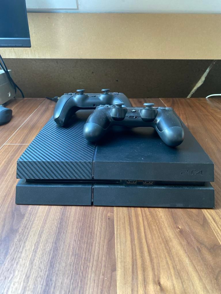 PS4 met 2 controllers en kabels, Ophalen, Gebruikt, Met 2 controllers, Original