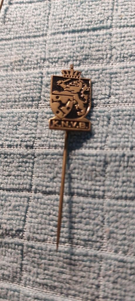 Vintage KNVB Speldje - Koninklijke Nederlandse Voetbalbond, Verzamelen, Ophalen of Verzenden