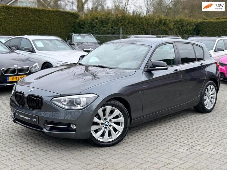 BMW 1-serie 118i Business Sport|Ketting + Klepseals vervange, Auto's, BMW, Bedrijf, Te koop, 1-Serie, ABS, Airbags, Airconditioning