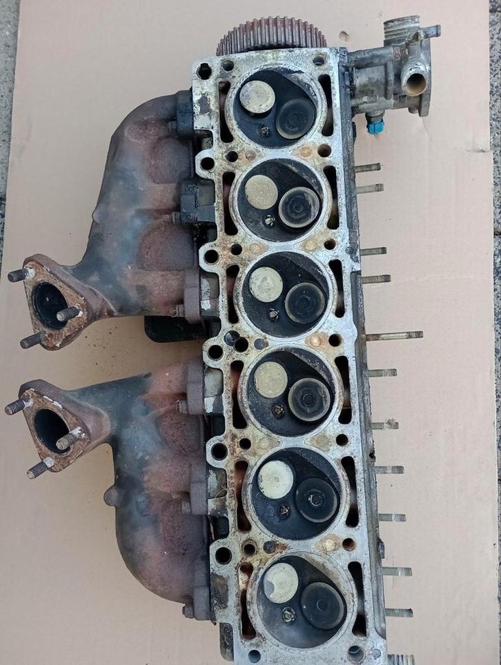 BMW e30 cilinderkop 320i, Auto-onderdelen, Motor en Toebehoren, BMW, Gebruikt, Ophalen