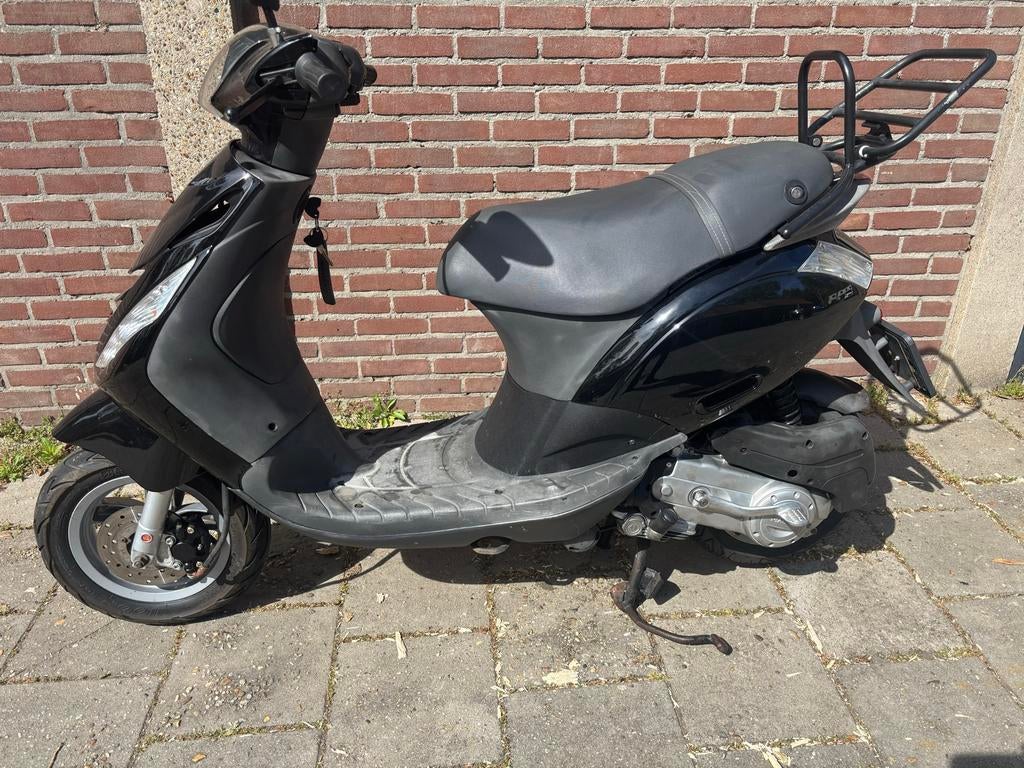 Piaggio Zip 50cc 4-takt 4-klepper - Zeer nette staat, Fietsen en Brommers, Scooters | Piaggio, Ophalen, Maximaal 45 km/u, Zip