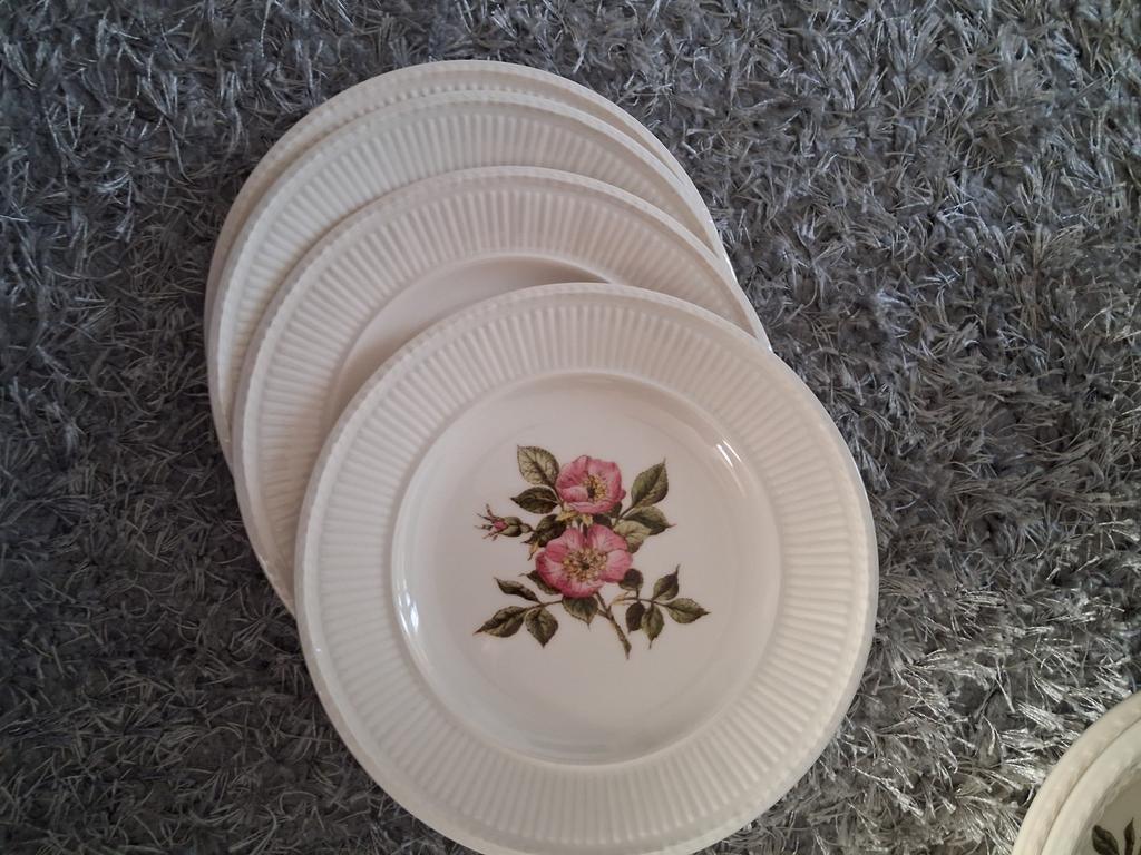 Gebaksbordjes Wedgwood Briar Rose, Ophalen of Verzenden, Zo goed als nieuw, Bord(en), Wedgwood